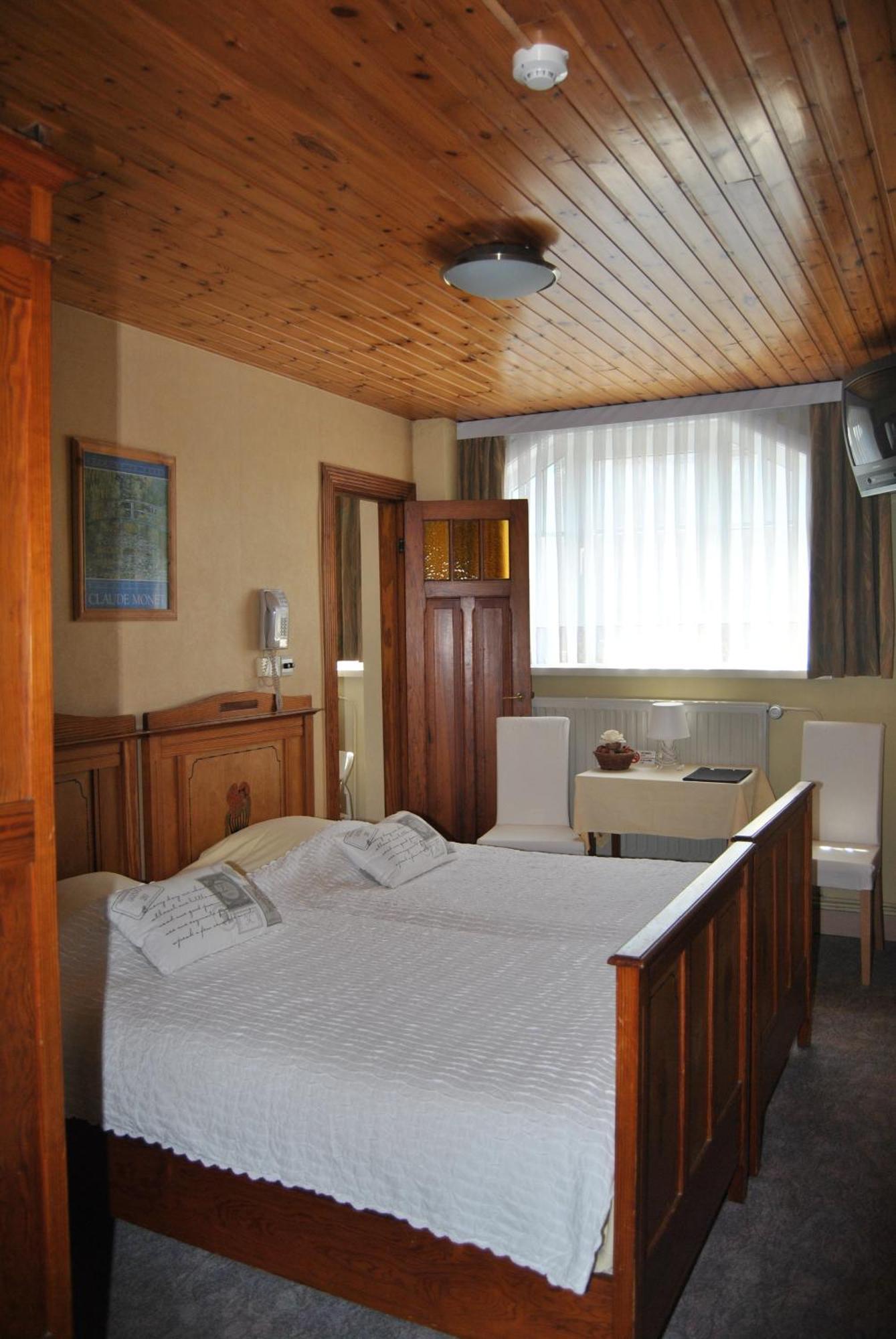 Hotel Georges Вендуйне Экстерьер фото